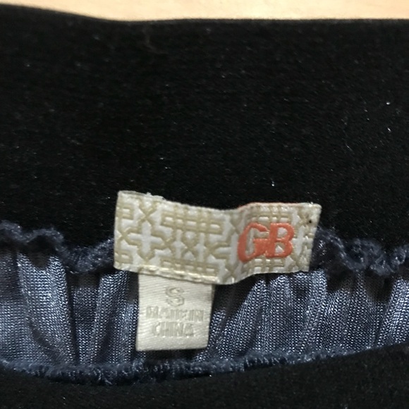 Gianni Bini woman’s dark blue velvet skirt - Picture 7 of 8